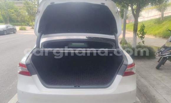 Buy Used Toyota Camry White Car in Accra in Greater Accra Buy Used Toyota Camry White Car in Accra in Greater Accra