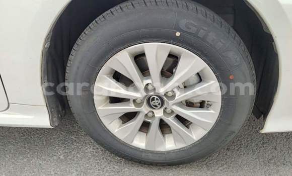 Buy Import Toyota Corolla White Car in Accra in Greater Accra Buy Import Toyota Corolla White Car in Accra in Greater Accra