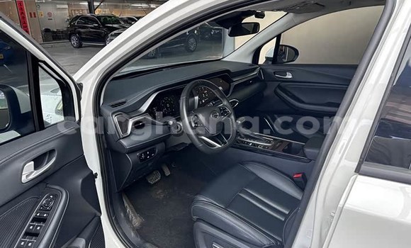 Buy Import GAC Trumpchi GS8 White Car in Accra in Greater Accra Buy Import GAC Trumpchi GS8 White Car in Accra in Greater Accra