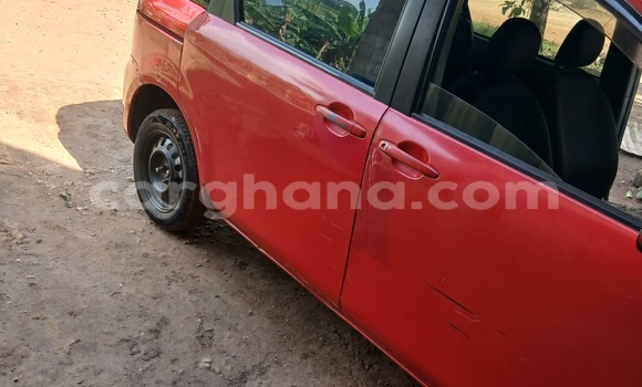 Ra Àlòkù Toyota Sienta Red Ọkọ̀ in Bekwai ni Ashanti Ra Àlòkù Toyota Sienta Red Ọkọ̀ in Bekwai ni Ashanti
