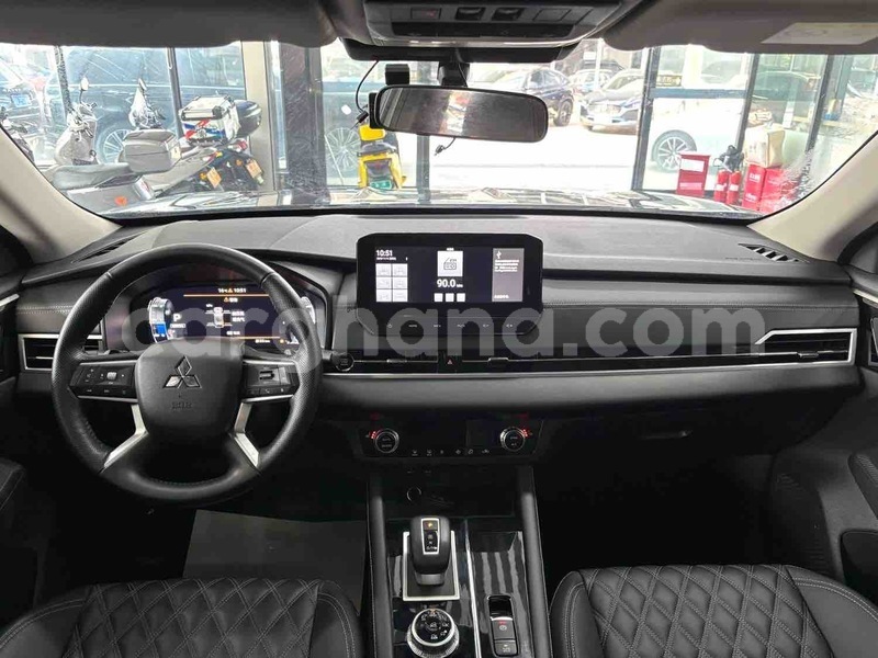 Big with watermark mitsubishi outlander eastern abetifi 61052
