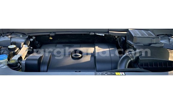 Buy Import Land Rover Defender Other Car in Import - Dubai in Ashanti Buy Import Land Rover Defender Other Car in Import - Dubai in Ashanti