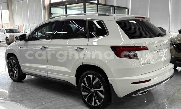 Ra Àlòkù Skoda Karoq funfun Ọkọ̀ in Abetifi ni Oorun Ra Àlòkù Skoda Karoq funfun Ọkọ̀ in Abetifi ni Oorun