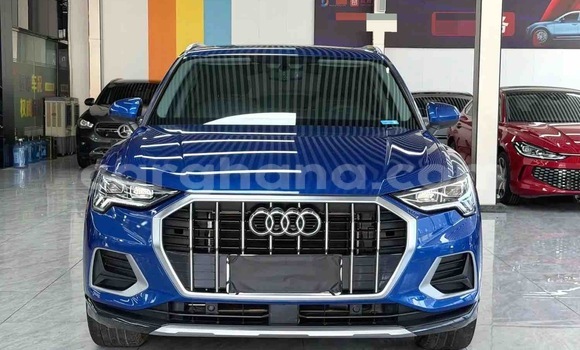Ra Àlòkù Audi Q3 Blue Ọkọ̀ in Abetifi ni Oorun Ra Àlòkù Audi Q3 Blue Ọkọ̀ in Abetifi ni Oorun