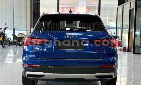 Ra Àlòkù Audi Q3 Blue Ọkọ̀ in Abetifi ni Oorun Ra Àlòkù Audi Q3 Blue Ọkọ̀ in Abetifi ni Oorun