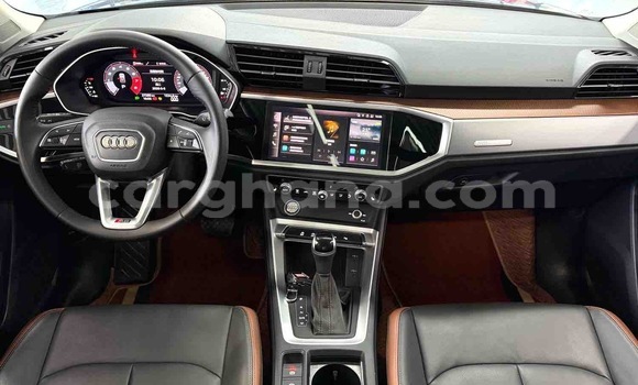 Ra Àlòkù Audi Q3 Blue Ọkọ̀ in Abetifi ni Oorun Ra Àlòkù Audi Q3 Blue Ọkọ̀ in Abetifi ni Oorun