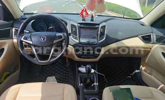 Ra Imported Changan Eado funfun Ọkọ̀ in Accra ni Greater Accra Ra Imported Changan Eado funfun Ọkọ̀ in Accra ni Greater Accra