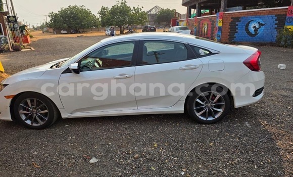 Sayi Imported Honda Civic White Mota in Accra a Greater Accra Sayi Imported Honda Civic White Mota in Accra a Greater Accra