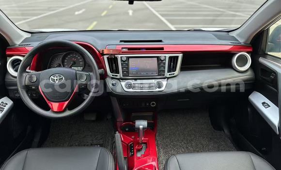 Buy Used Toyota RAV4 White Car in Accra in Greater Accra Buy Used Toyota RAV4 White Car in Accra in Greater Accra