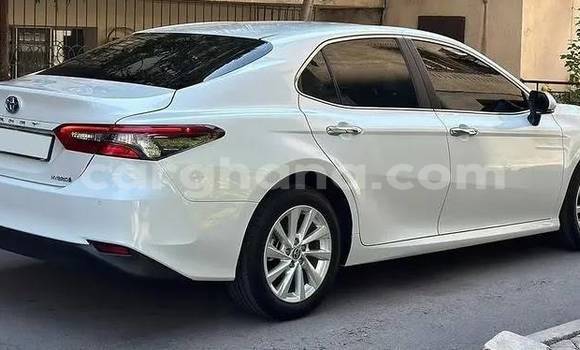 Buy Used Toyota Camry White Car in Accra in Greater Accra Buy Used Toyota Camry White Car in Accra in Greater Accra