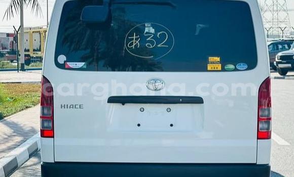 Buy Used Toyota Hiace White Car in Accra in Greater Accra Buy Used Toyota Hiace White Car in Accra in Greater Accra