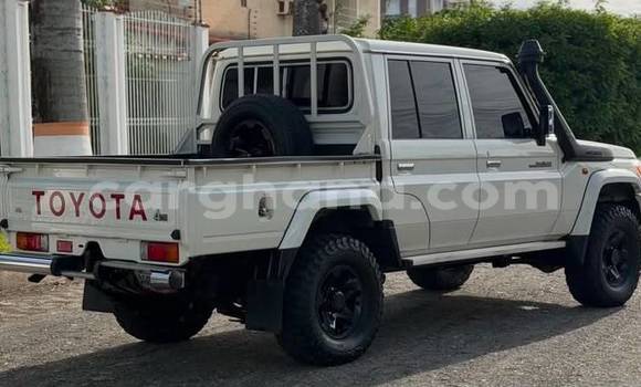 Buy Used Toyota Land Cruiser White Car in Accra in Greater Accra Buy Used Toyota Land Cruiser White Car in Accra in Greater Accra