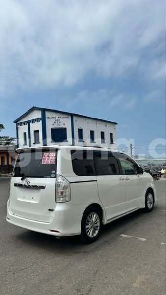 Big with watermark toyota voxy greater accra accra 61105