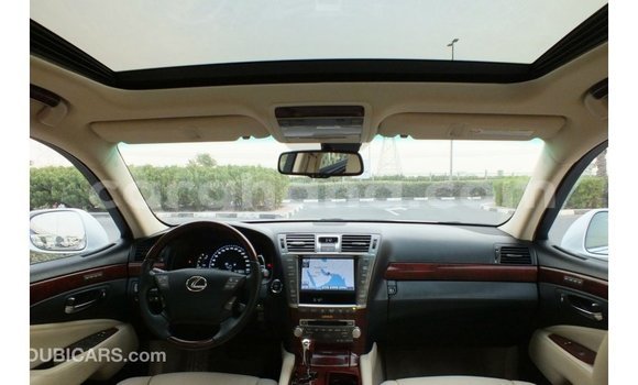 Buy Import Lexus LS White Car in Import - Dubai in Ashanti Buy Import Lexus LS White Car in Import - Dubai in Ashanti