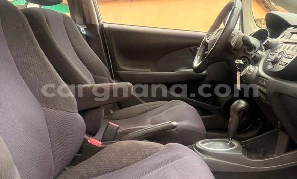 Ra Imported Honda FIT funfun Ọkọ̀ in Accra ni Greater Accra Ra Imported Honda FIT funfun Ọkọ̀ in Accra ni Greater Accra