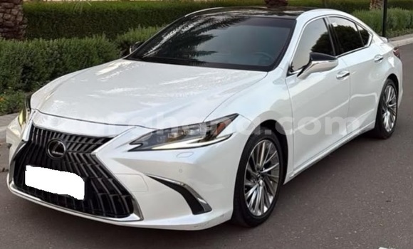 Buy Used Lexus ES White Car in Accra in Greater Accra