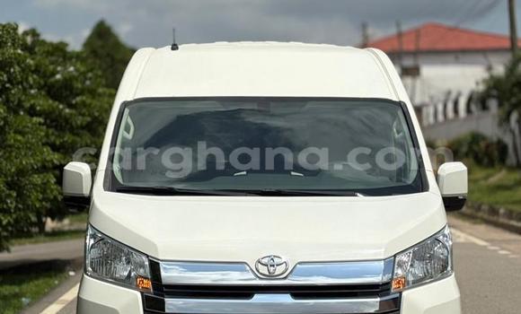 Sayi Imported Toyota Hiace White Mota in Sekondi–Takoradi Metropolitan a Yamma