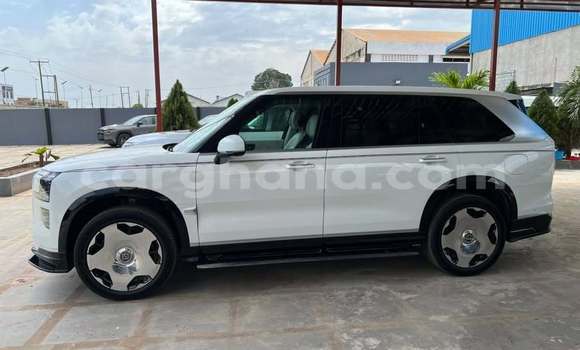 Buy Used Zenos E10 White Car in Accra in Greater Accra Buy Used Zenos E10 White Car in Accra in Greater Accra