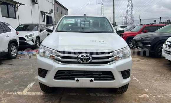 Buy Used Toyota Hilux White Car in Accra in Greater Accra Buy Used Toyota Hilux White Car in Accra in Greater Accra