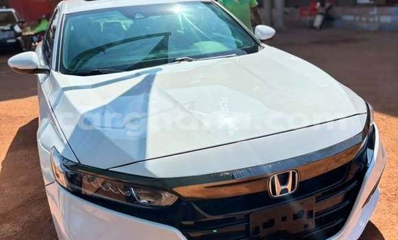 Buy Used Honda Accord White Car in Accra in Greater Accra