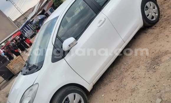 Buy Used Toyota Vitz White Car in Accra in Greater Accra