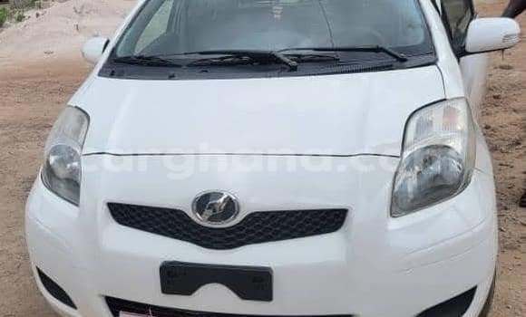 Buy Used Toyota Vitz White Car in Accra in Greater Accra Buy Used Toyota Vitz White Car in Accra in Greater Accra