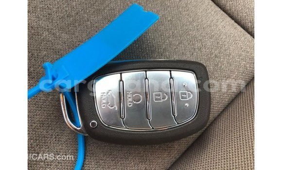 Ra Imported Hyundai Tucson funfun Ọkọ̀ in Import - Dubai ni Ashanti Ra Imported Hyundai Tucson funfun Ọkọ̀ in Import - Dubai ni Ashanti