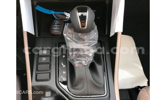 Ra Imported Hyundai Tucson funfun Ọkọ̀ in Import - Dubai ni Ashanti Ra Imported Hyundai Tucson funfun Ọkọ̀ in Import - Dubai ni Ashanti