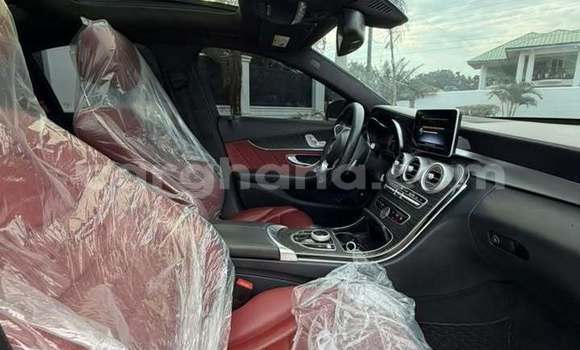 Buy Used Mercedes‒Benz C–Class White Car in Accra in Greater Accra Buy Used Mercedes‒Benz C–Class White Car in Accra in Greater Accra