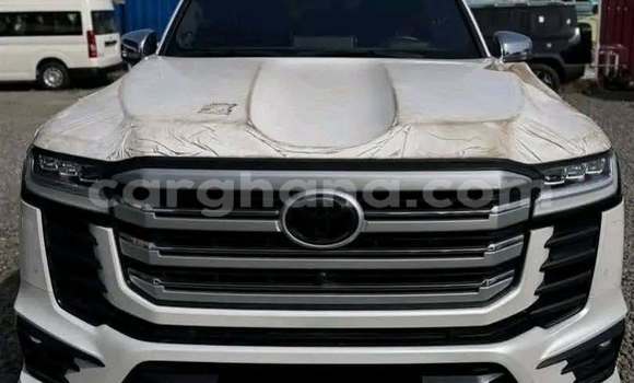 Buy Used Toyota Land Cruiser White Car in Accra in Greater Accra