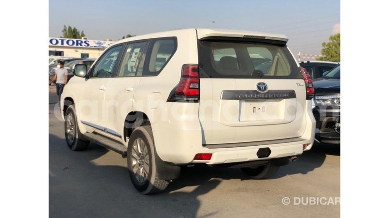 Big with watermark toyota prado ashanti import dubai 10940