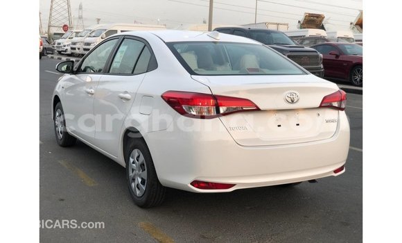 Ra Imported Toyota Yaris funfun Ọkọ̀ in Import - Dubai ni Ashanti Ra Imported Toyota Yaris funfun Ọkọ̀ in Import - Dubai ni Ashanti