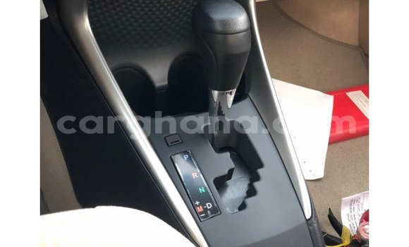 Ra Imported Toyota Yaris funfun Ọkọ̀ in Import - Dubai ni Ashanti Ra Imported Toyota Yaris funfun Ọkọ̀ in Import - Dubai ni Ashanti