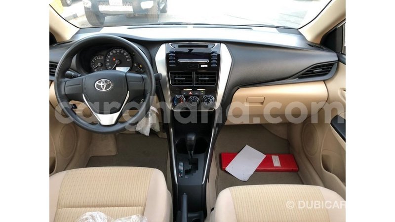 Big with watermark toyota yaris ashanti import dubai 10941