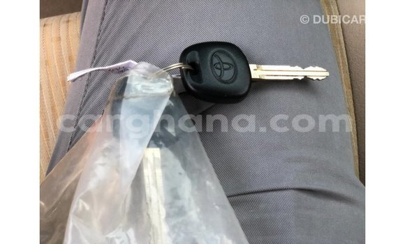 Ra Imported Toyota Yaris funfun Ọkọ̀ in Import - Dubai ni Ashanti Ra Imported Toyota Yaris funfun Ọkọ̀ in Import - Dubai ni Ashanti