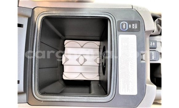 Sayi Imported Toyota Prado White Mota in Import - Dubai a Ashanti Sayi Imported Toyota Prado White Mota in Import - Dubai a Ashanti