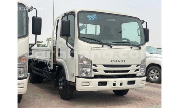 Ra Imported Isuzu NPR funfun Ọkọ̀ akẹ́rù ńlá in Import - Dubai ni Ashanti Ra Imported Isuzu NPR funfun Ọkọ̀ akẹ́rù ńlá in Import - Dubai ni Ashanti