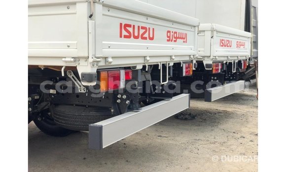 Ra Imported Isuzu NPR funfun Ọkọ̀ akẹ́rù ńlá in Import - Dubai ni Ashanti Ra Imported Isuzu NPR funfun Ọkọ̀ akẹ́rù ńlá in Import - Dubai ni Ashanti