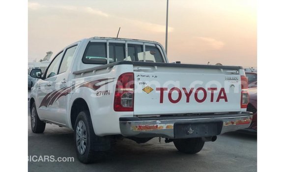 Buy Import Toyota Hilux White Car in Import - Dubai in Ashanti Buy Import Toyota Hilux White Car in Import - Dubai in Ashanti