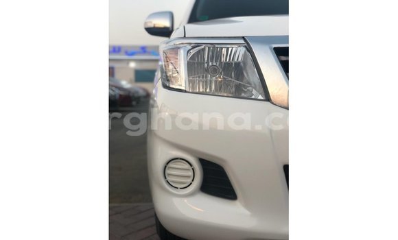 Buy Import Toyota Hilux White Car in Import - Dubai in Ashanti Buy Import Toyota Hilux White Car in Import - Dubai in Ashanti
