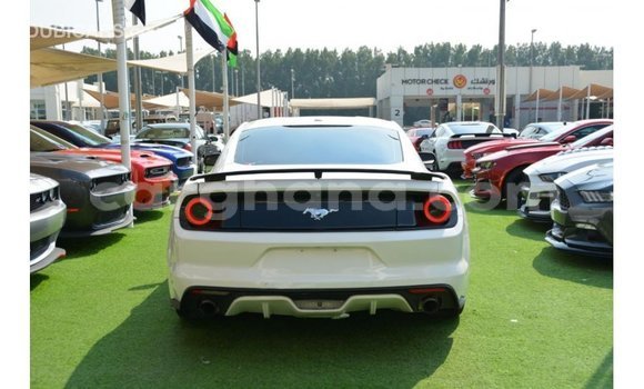 Ra Imported Ford Mustang funfun Ọkọ̀ in Import - Dubai ni Ashanti Ra Imported Ford Mustang funfun Ọkọ̀ in Import - Dubai ni Ashanti