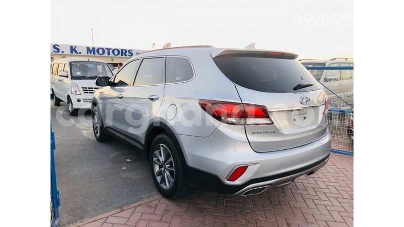 Big with watermark hyundai santa fe ashanti import dubai 10970