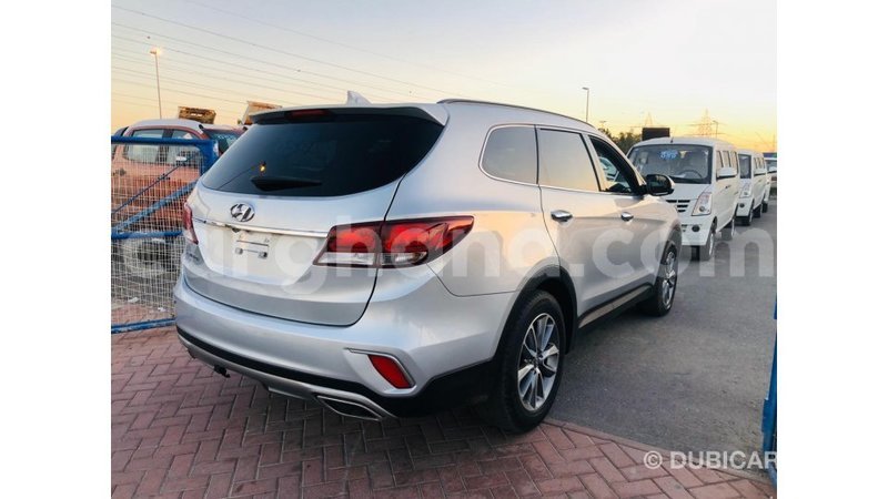 Big with watermark hyundai santa fe ashanti import dubai 10970