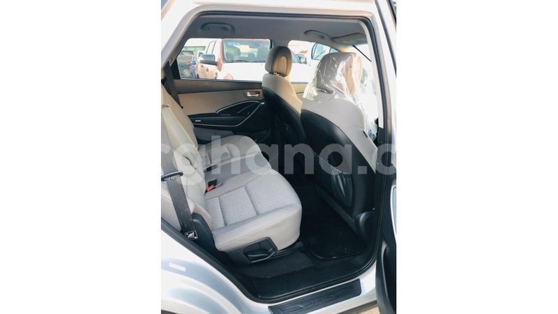 Big with watermark hyundai santa fe ashanti import dubai 10970