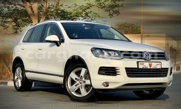 Buy Import Volkswagen Touareg White Car in Import - Dubai in Ashanti Buy Import Volkswagen Touareg White Car in Import - Dubai in Ashanti