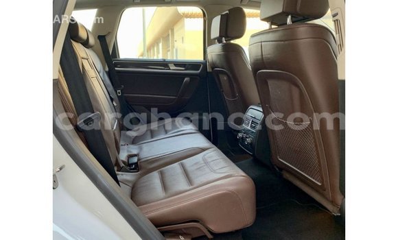 Buy Import Volkswagen Touareg White Car in Import - Dubai in Ashanti Buy Import Volkswagen Touareg White Car in Import - Dubai in Ashanti