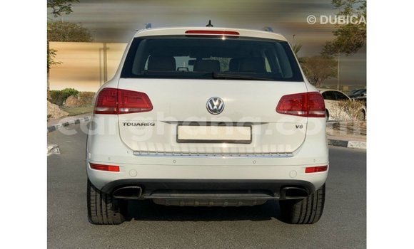 Buy Import Volkswagen Touareg White Car in Import - Dubai in Ashanti Buy Import Volkswagen Touareg White Car in Import - Dubai in Ashanti
