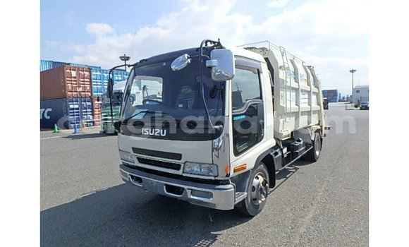 Buy Import Isuzu Rodeo White Car in Import - Dubai in Ashanti