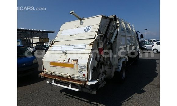 Buy Import Isuzu Rodeo White Car in Import - Dubai in Ashanti Buy Import Isuzu Rodeo White Car in Import - Dubai in Ashanti