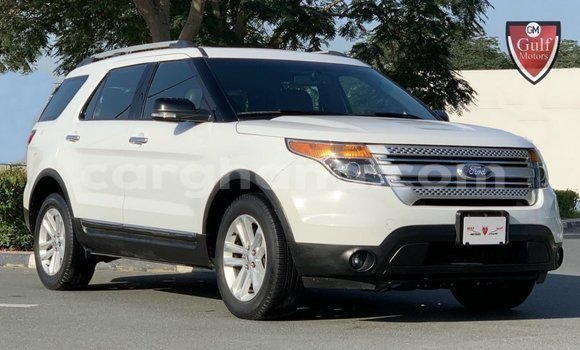 Buy Import Ford Explorer White Car in Import - Dubai in Ashanti Buy Import Ford Explorer White Car in Import - Dubai in Ashanti